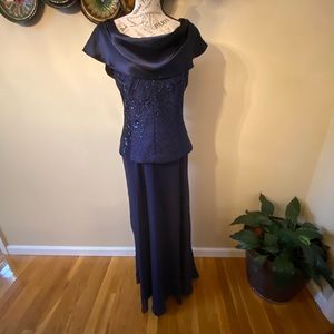 Patra Sleeveless Blue Evening Gown